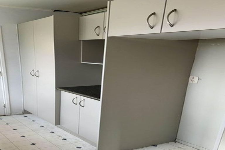 Photo of property in 3/133 Titirangi Road, New Lynn, Auckland, 0600