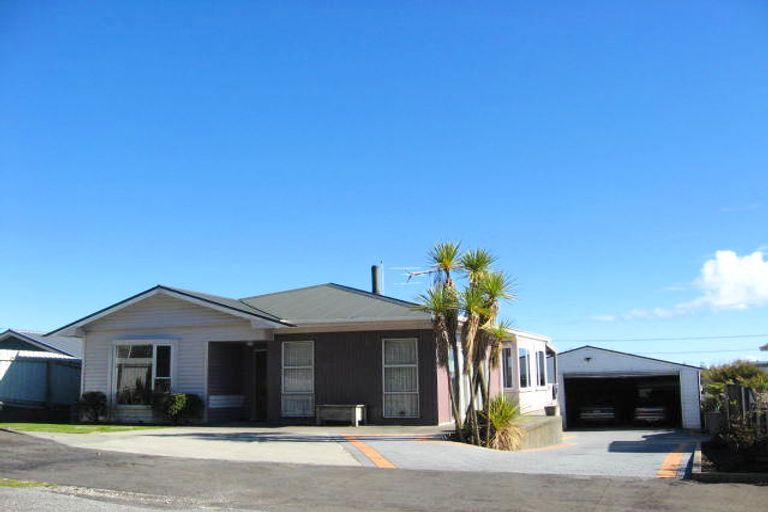 Photo of property in 36 Byron Street, Greymouth, 7805
