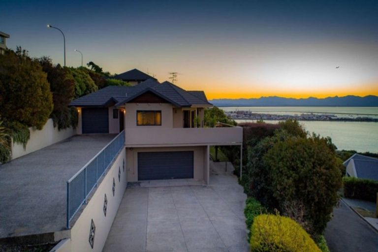 Photo of property in 16 Davies Drive, Atawhai, Nelson, 7010