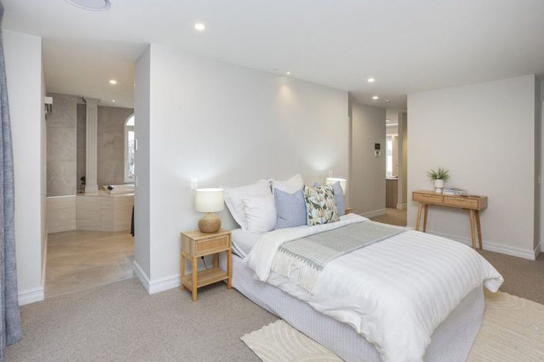 Photo of property in 2 Ayr Street, Riccarton, Christchurch, 8011
