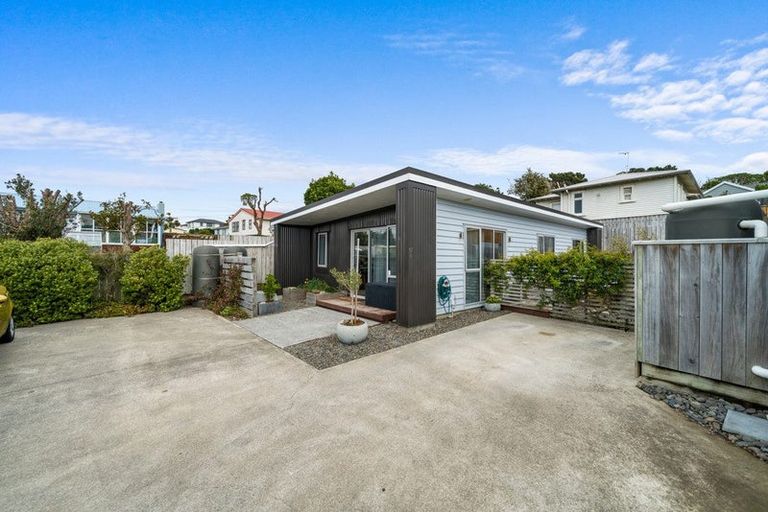 Photo of property in 17b Tuki Street, Titahi Bay, Porirua, 5022