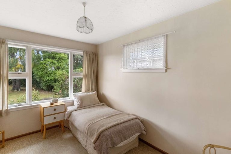 Photo of property in 155 Prestons Road, Redwood, Christchurch, 8051