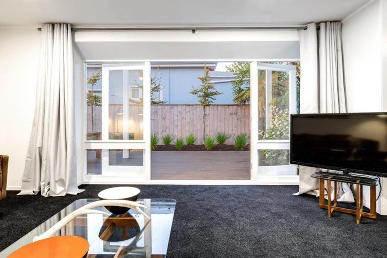 Photo of property in 3/65 Idris Road, Fendalton, Christchurch, 8052