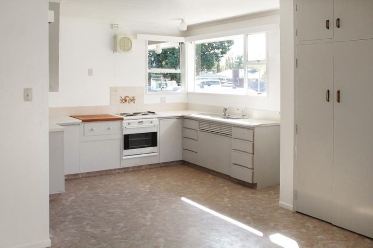 Photo of property in 94a Linton Street, West End, Palmerston North, 4410