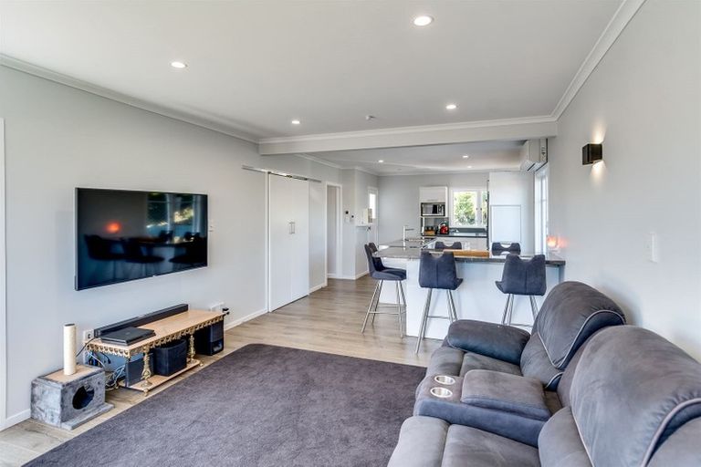 Photo of property in 47 Clarence Cox Crescent, Pirimai, Napier, 4112