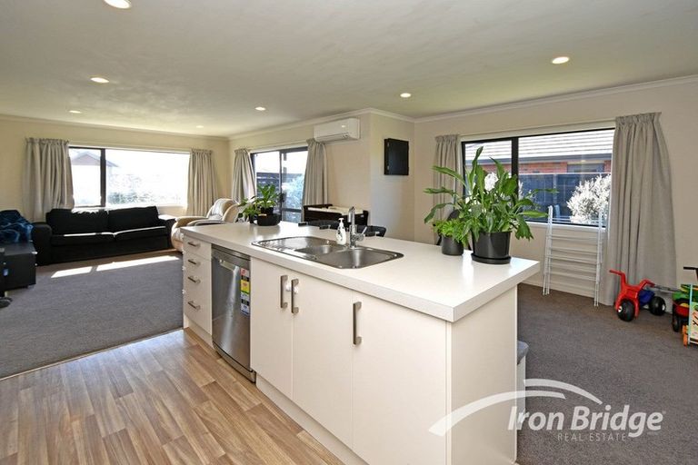 Photo of property in 30 Burford Way, Rolleston, 7615