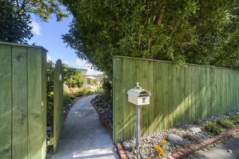 Photo of property in 9 Pain Street, Bulls, 4818