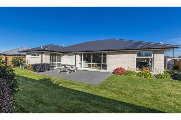 Photo of property in 12 Richmond Avenue, Halswell, Christchurch, 8025