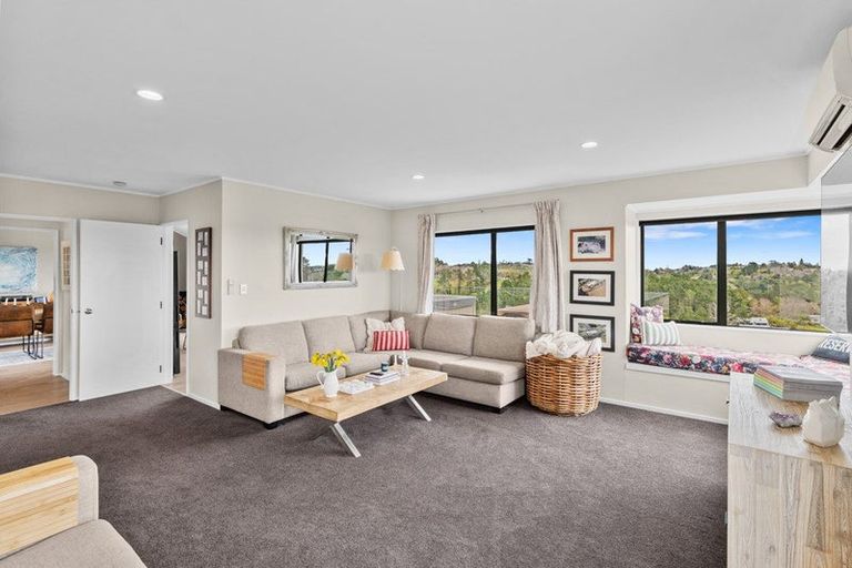Photo of property in 86 Whites Road, Whitford, Howick, 2571