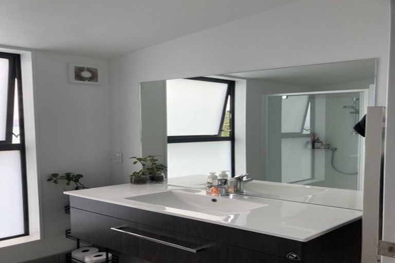 Photo of property in 4/52 High Street, Island Bay, Wellington, 6023