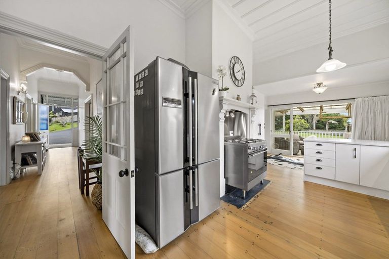 Photo of property in 121 Paremoremo Road, Lucas Heights, Auckland, 0632