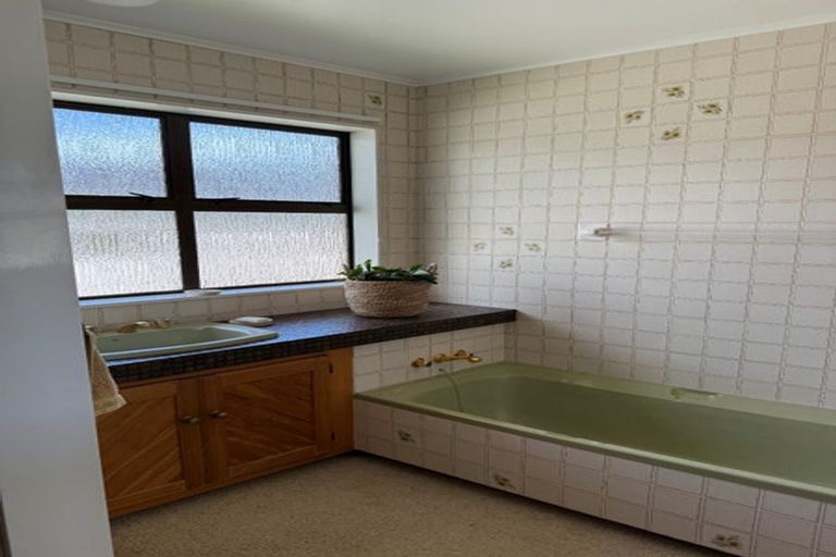 Photo of property in 7 Wakefield Grove, Waikanae, 5036