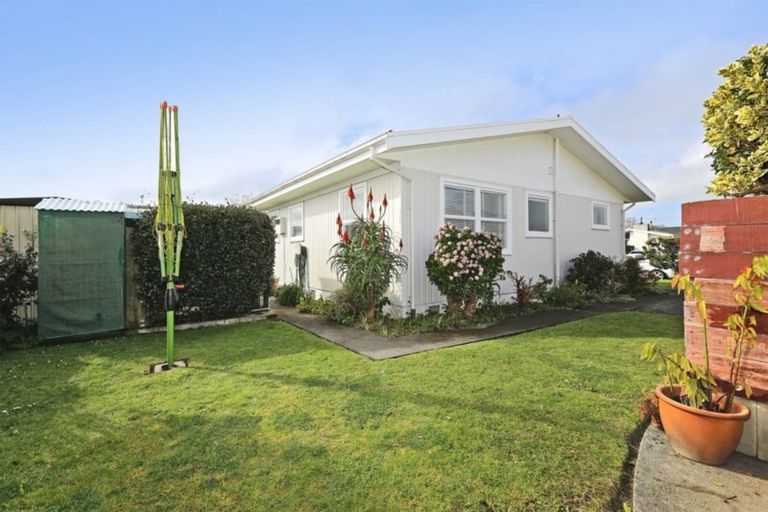 Photo of property in 43 Clark Avenue, Pirimai, Napier, 4112