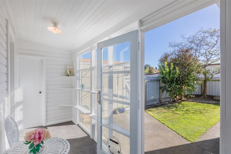 Photo of property in 11 Waterhouse Street, Taradale, Napier, 4112