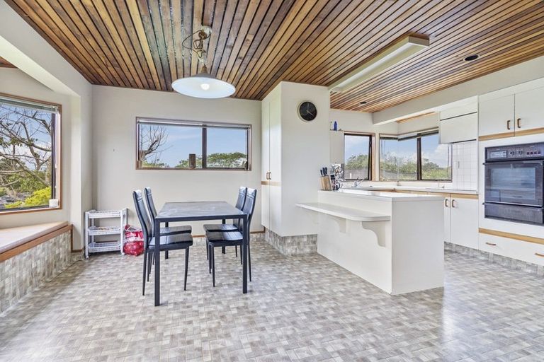 Photo of property in 61 Links View Drive, Omokoroa, 3114