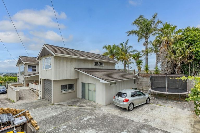 Photo of property in 177 Coronation Road, Hillcrest, Auckland, 0627
