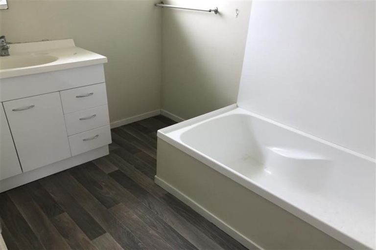 Photo of property in 2/3 Ellen Street, Manurewa East, Auckland, 2102