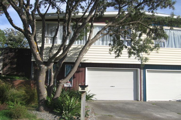 Photo of property in 2b Rose Street, Ranui, Porirua, 5024