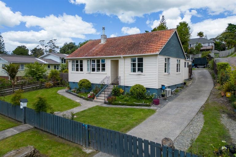 Photo of property in 15 Boswell Street, Kawakawa, 0210
