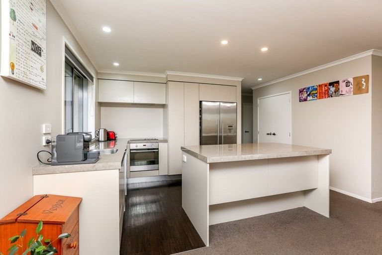 Photo of property in 37 Ainslee Street, Highlands Park, New Plymouth, 4312