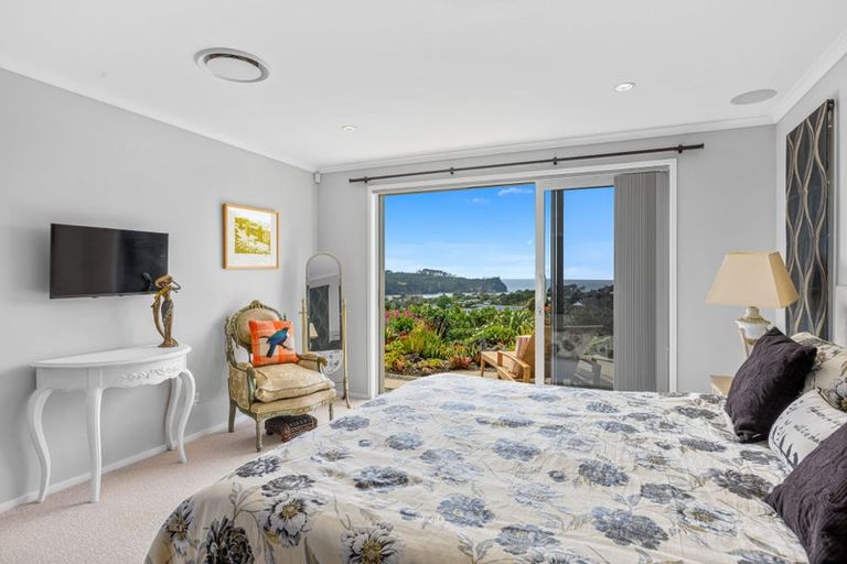 Photo of property in 15 Seaview Crescent, Hatfields Beach, Orewa, 0931