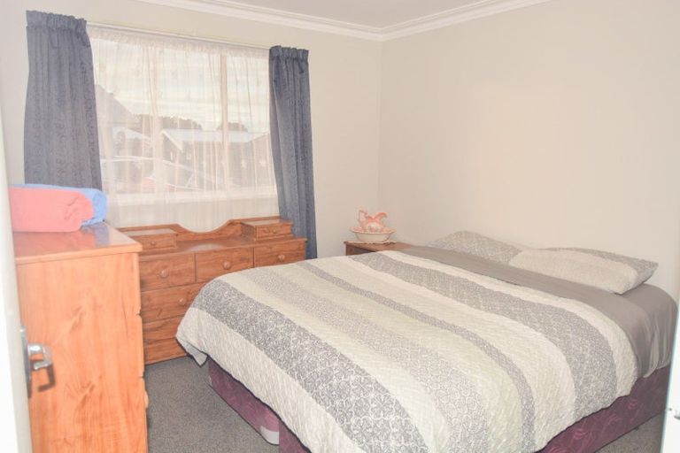 Photo of property in 5 Argyle Street, Kew, Invercargill, 9812