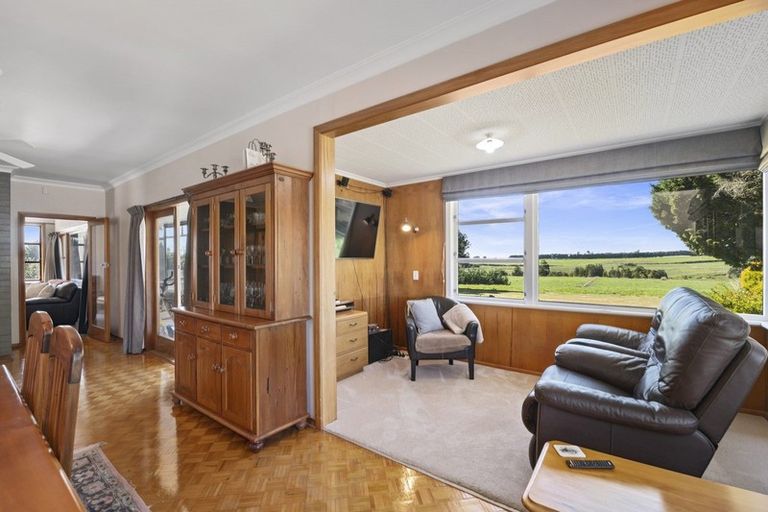 Photo of property in 194 Lindsay Road, Levin, 5510