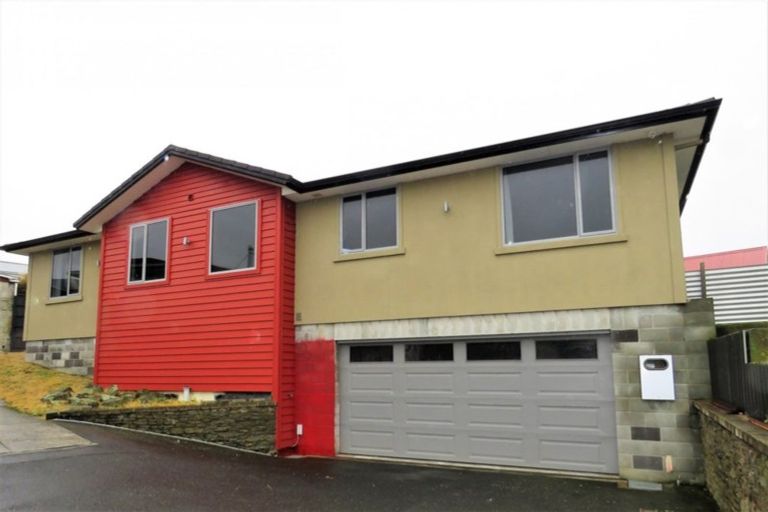 Photo of property in 38 Wharfe Street, South Hill, Oamaru, 9400