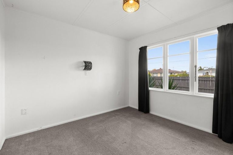 Photo of property in 80 Harold Holt Avenue, Onekawa, Napier, 4110