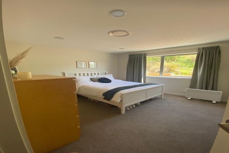 Photo of property in 70 Headland Drive, Long Bay, Auckland, 0630