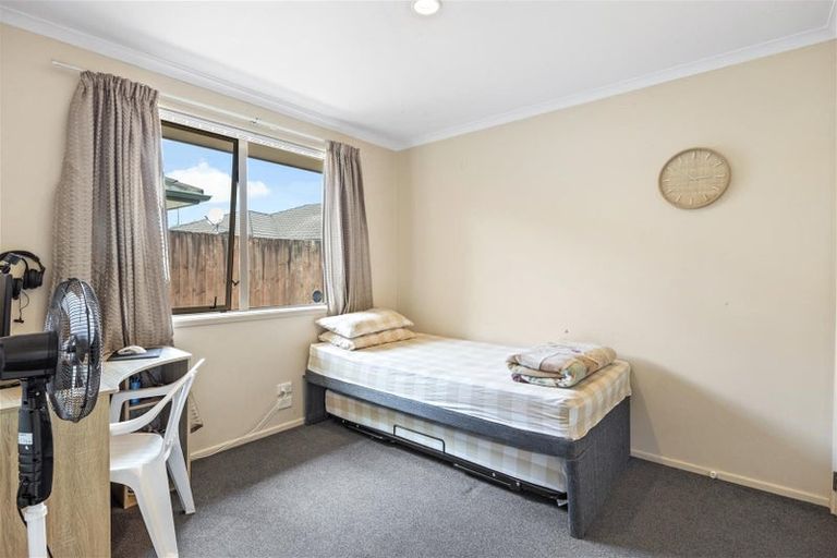 Photo of property in 221 Old Farm Road, Hamilton East, Hamilton, 3216