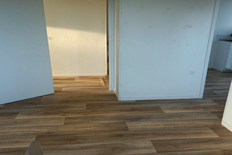 Photo of property in 10 Elvira Place, Ranui, Auckland, 0612