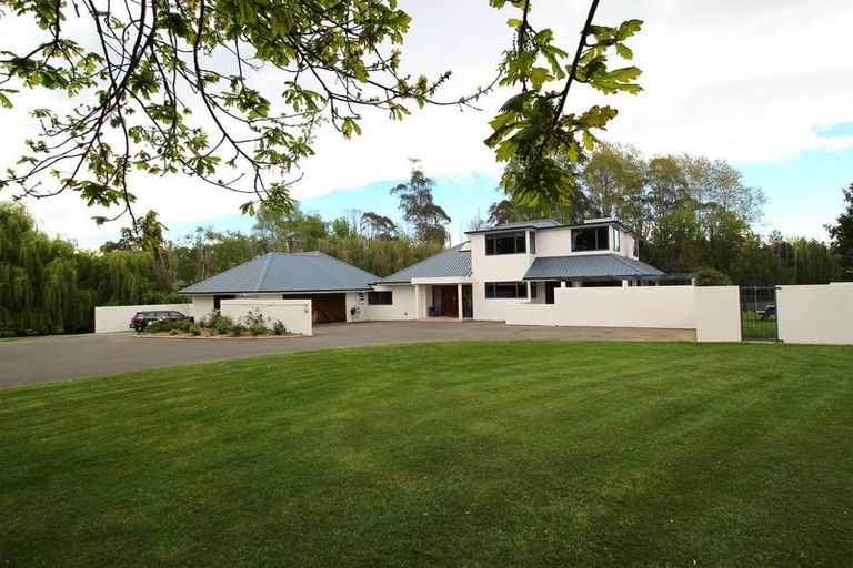 Photo of property in 56 Weston Road, Waiareka Junction, Oamaru, 9401