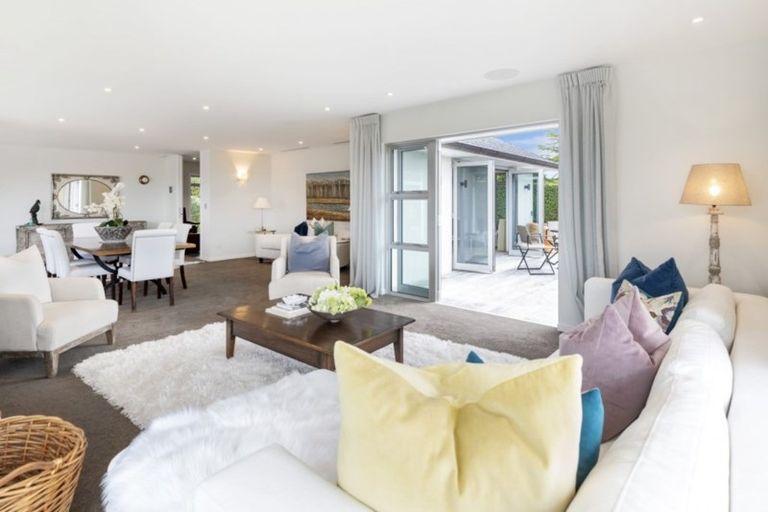 Photo of property in 249 Point View Drive, Dannemora, Auckland, 2016