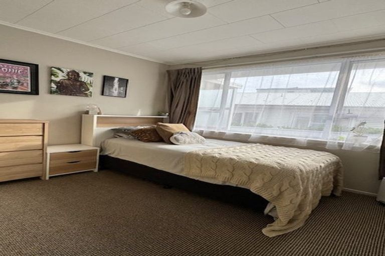 Photo of property in 15 Mclean Street, Strandon, New Plymouth, 4312