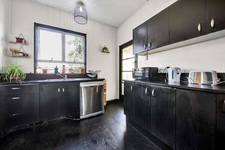 Photo of property in 48b Richmond Street, Waitara, 4320