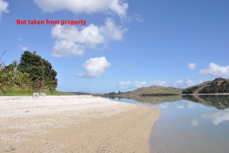 Photo of property in 119 Manu Drive, Kaiwaka, 0573