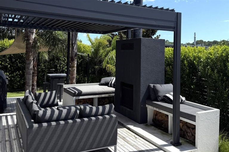 Photo of property in 106 Nikau Close, Matarangi, Whitianga, 3592