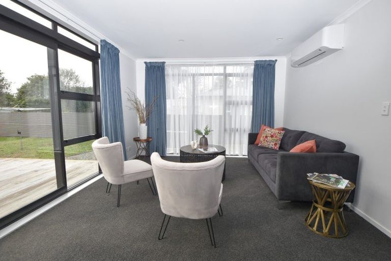 Photo of property in 110a Seymour Road, Sunnyvale, Auckland, 0612