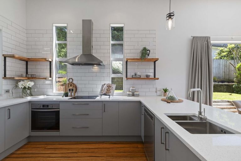 Photo of property in 36a Max Short Drive, Pukekohe, 2120