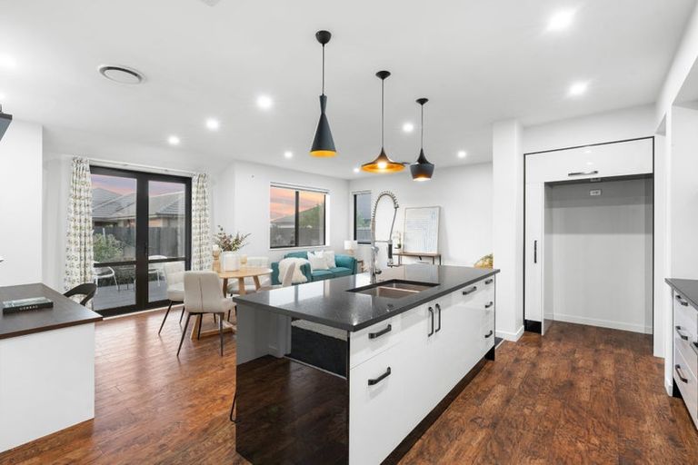 Photo of property in 4 Schofield Lane, Hornby, Christchurch, 8025