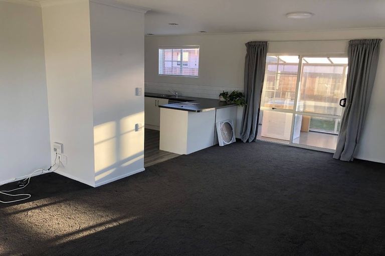 Photo of property in 141 Queenspark Drive, Parklands, Christchurch, 8083