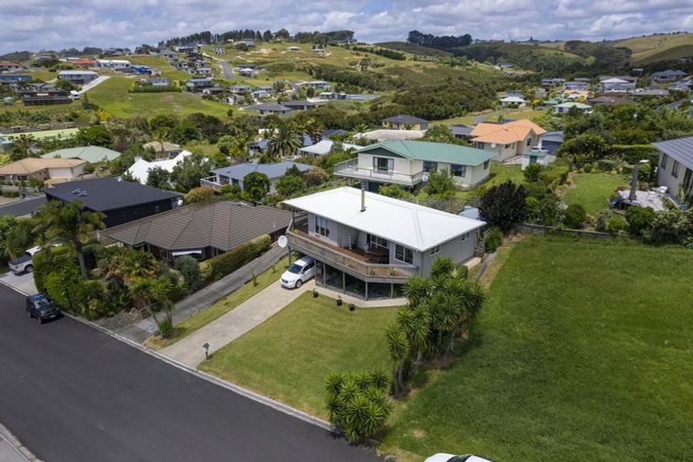 Photo of property in 1 Pohutukawa Drive, Cable Bay, 0420