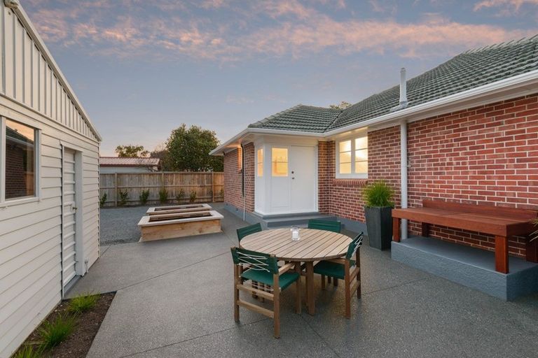 Photo of property in 224 Weston Road, St Albans, Christchurch, 8052