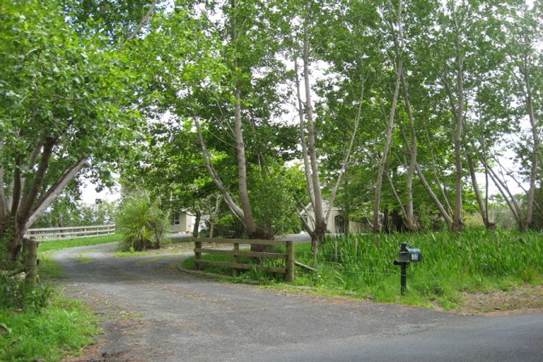 Photo of property in 188 Awa Road, Kumeu, 0891
