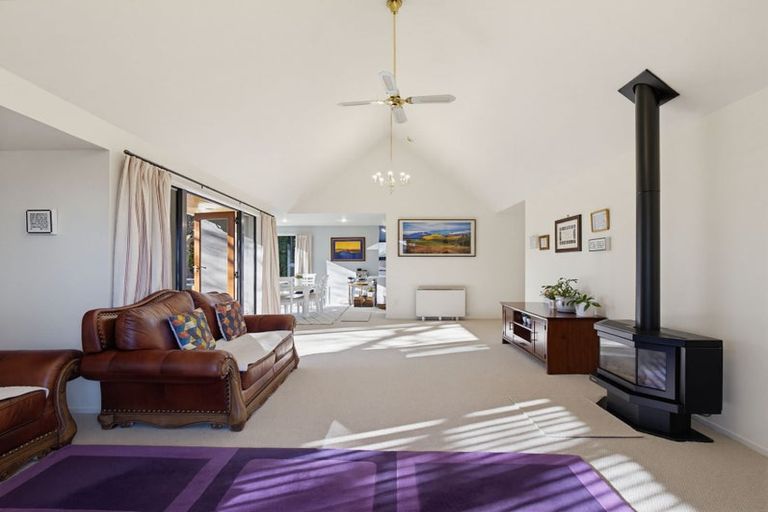 Photo of property in 2/4 Bevington Street, Avonhead, Christchurch, 8042