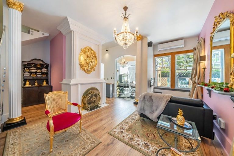 Photo of property in 24 Hobson Street, Thorndon, Wellington, 6011