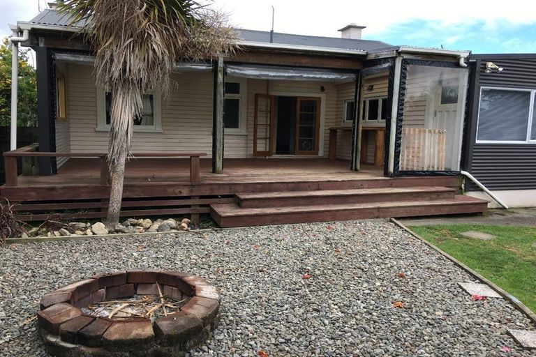 Photo of property in 66 Queen Street West, Levin, 5510