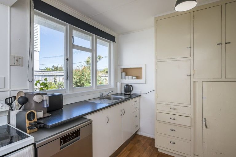 Photo of property in 5a Titoki Road, Raumati Beach, Paraparaumu, 5032