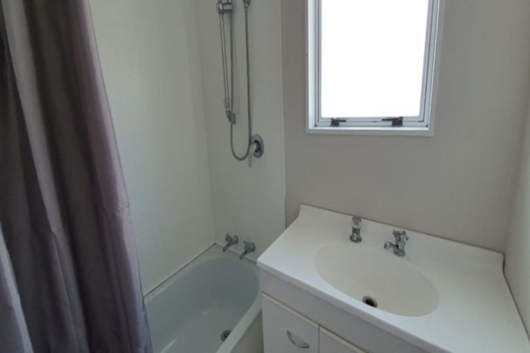 Photo of property in 12 Massey Street, Aramoho, Whanganui, 4500